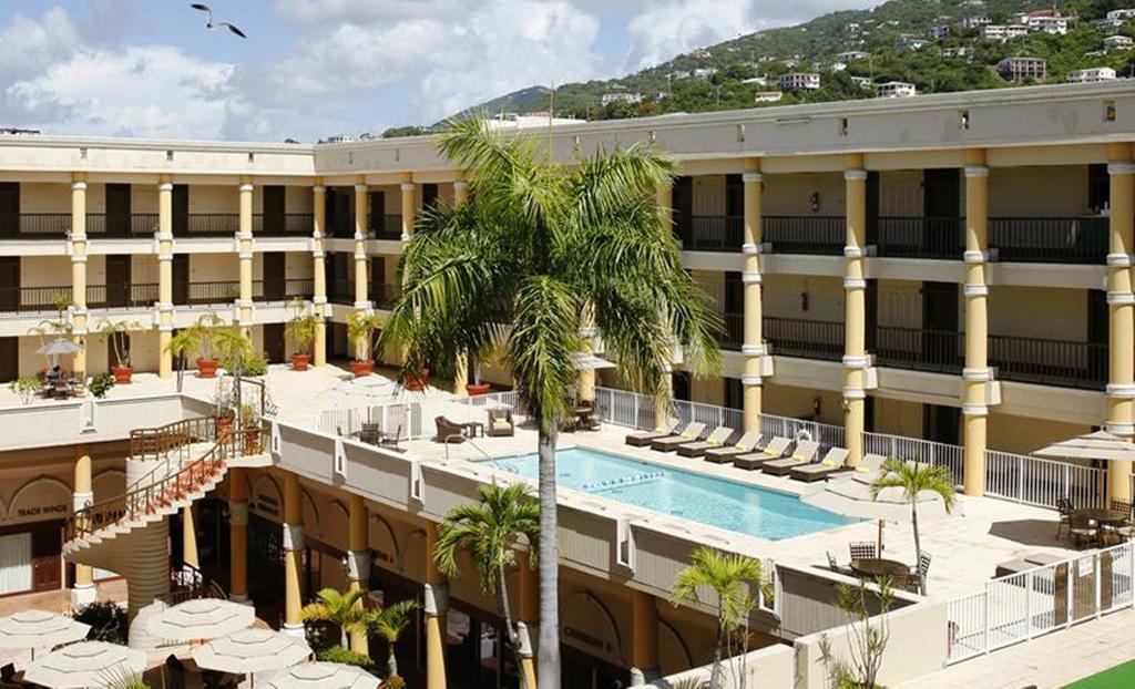 Windward Passage Hotel Шарлот Амали Екстериор снимка