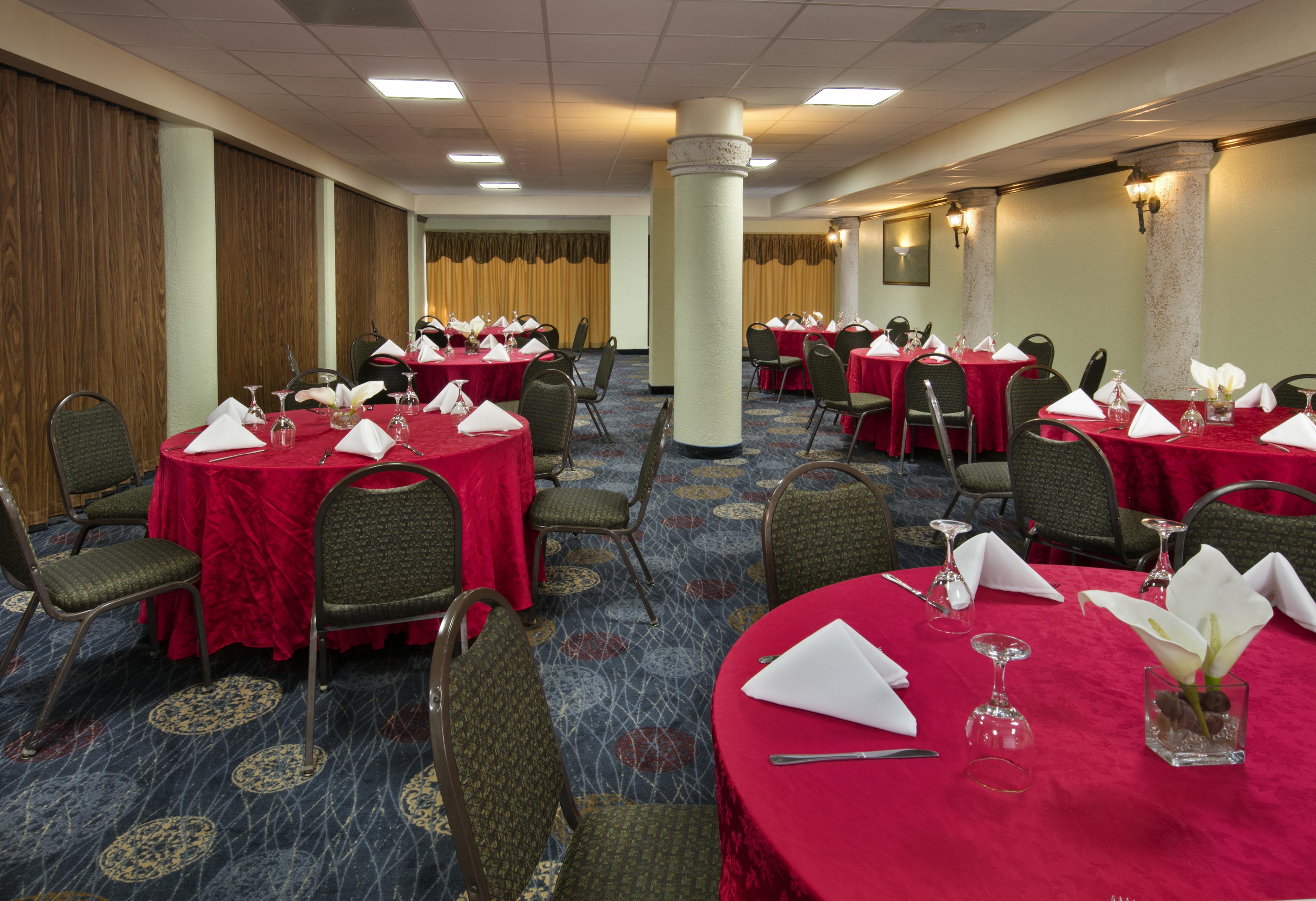 Windward Passage Hotel Шарлот Амали Екстериор снимка