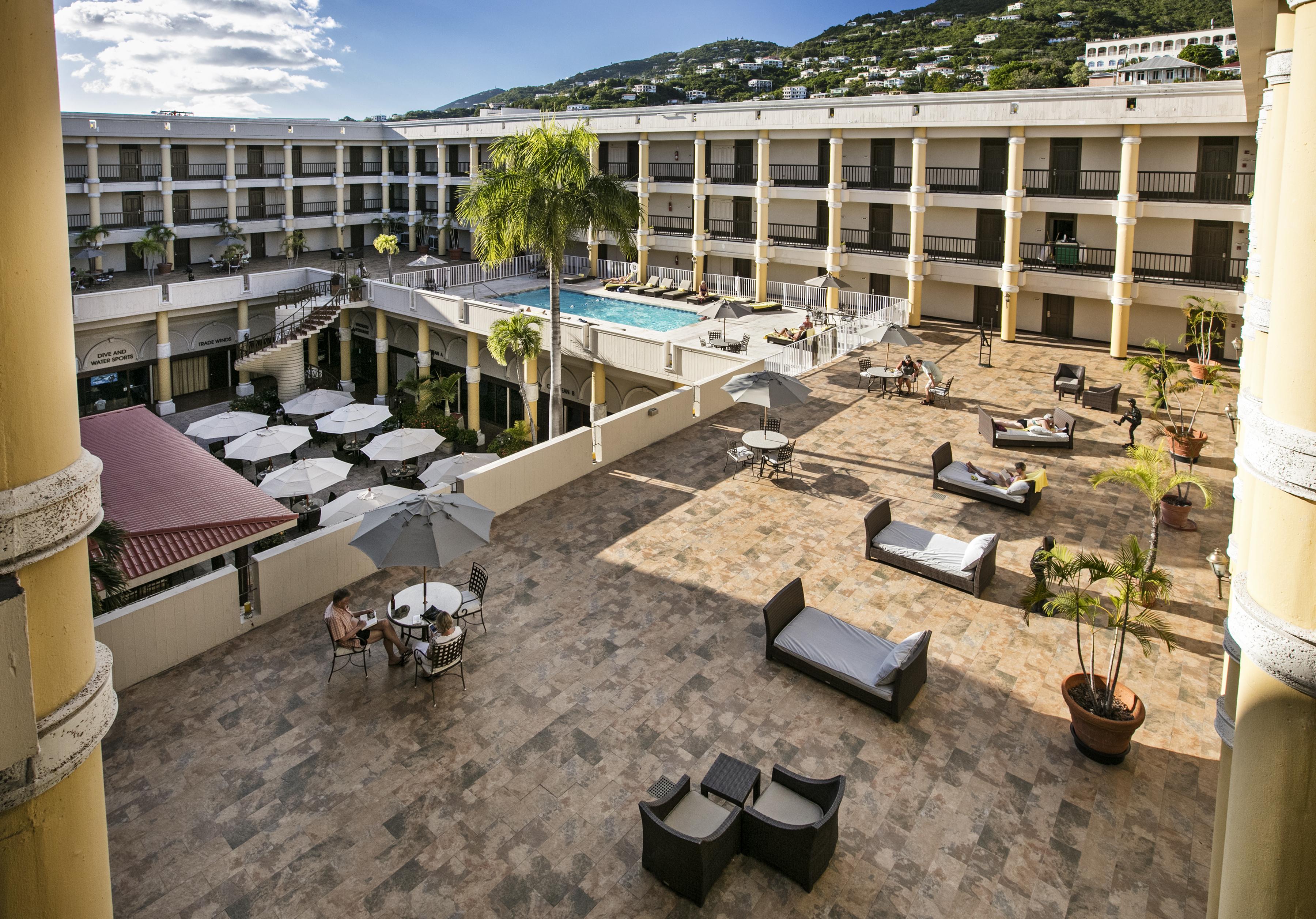 Windward Passage Hotel Шарлот Амали Екстериор снимка
