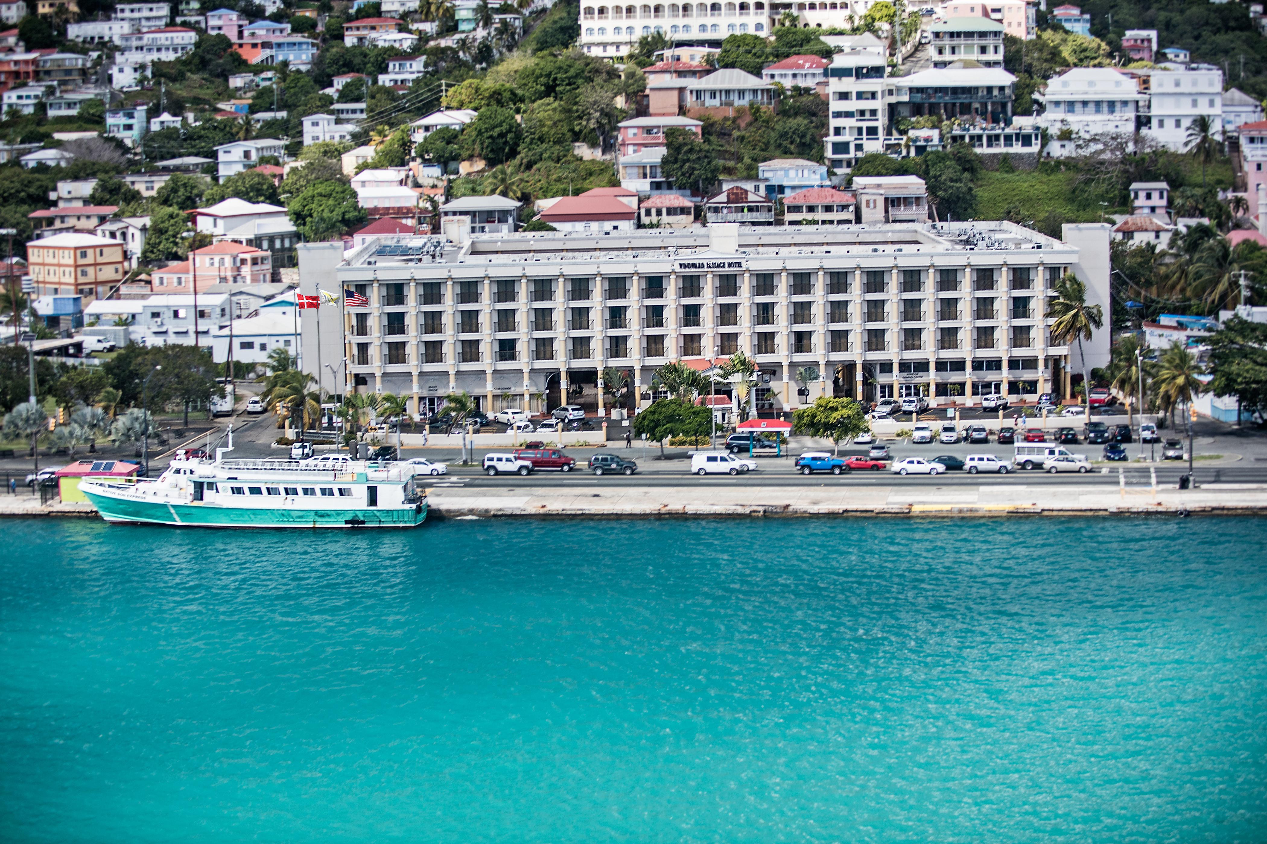 Windward Passage Hotel Шарлот Амали Екстериор снимка