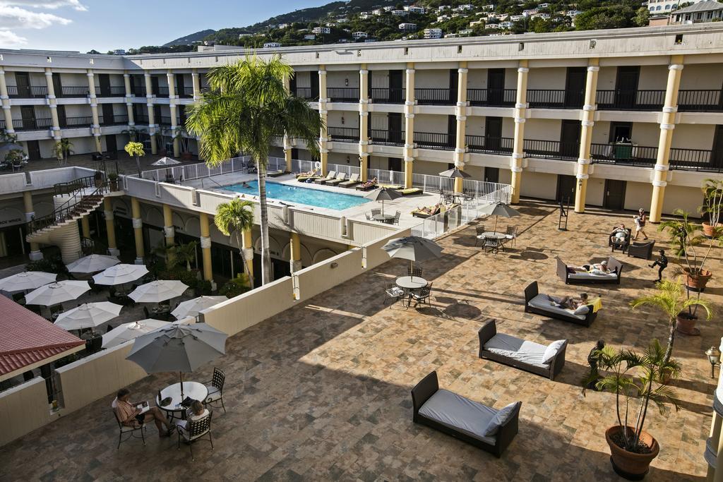 Windward Passage Hotel Шарлот Амали Екстериор снимка