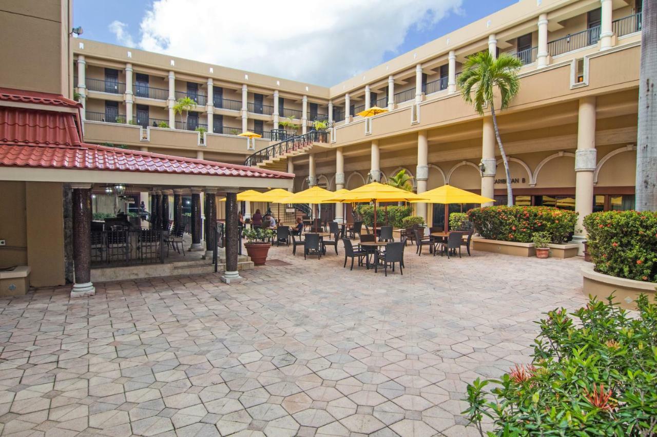 Windward Passage Hotel Шарлот Амали Екстериор снимка
