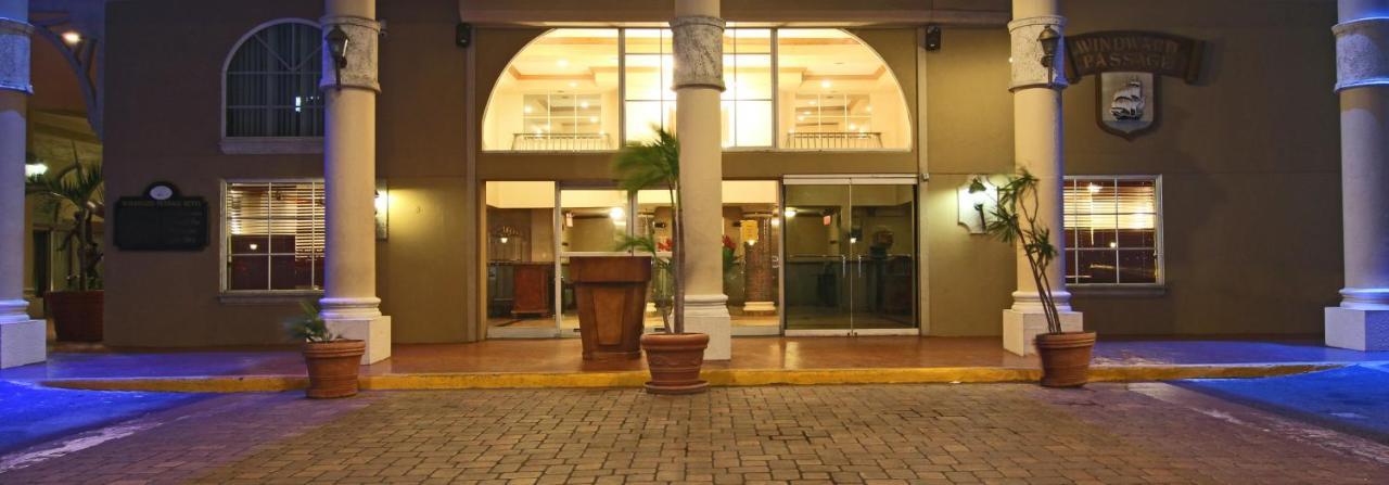 Windward Passage Hotel Шарлот Амали Екстериор снимка